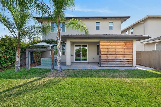 4461 Silver Ivy St, Sacramento, CA 95834