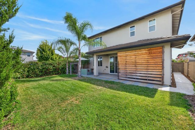 4461 Silver Ivy St, Sacramento, CA 95834