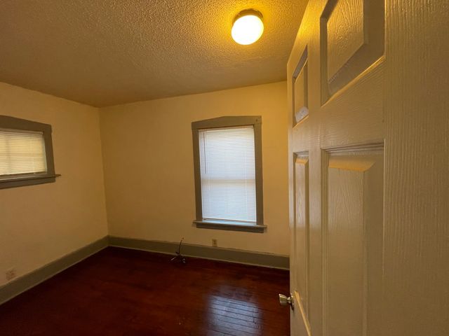 296 E 149th Street, Harvey, IL 60426