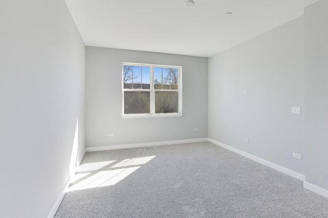 377 Masters Drive, Addison, IL 60101