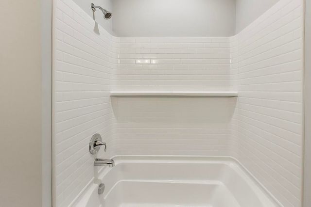 377 Masters Drive, Addison, IL 60101