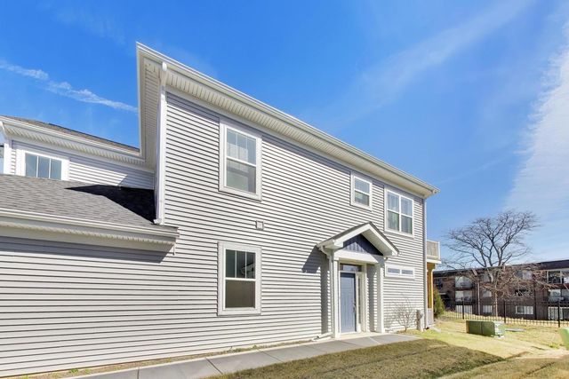 377 Masters Drive, Addison, IL 60101