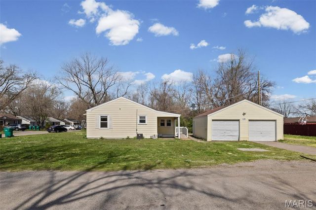 1227 Williams Street, Cahokia, IL 62206