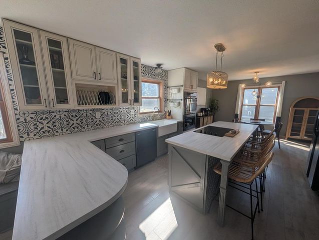 121 Evergreen DRIVE, Delavan, WI 53115