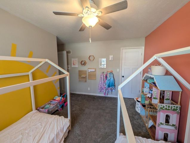 121 Evergreen DRIVE, Delavan, WI 53115