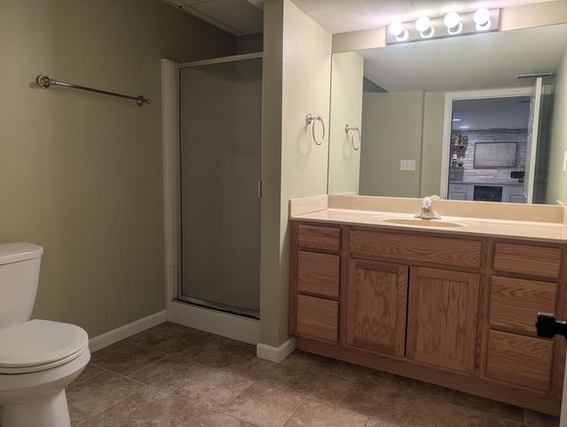 121 Evergreen DRIVE, Delavan, WI 53115