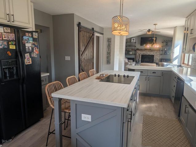 121 Evergreen DRIVE, Delavan, WI 53115