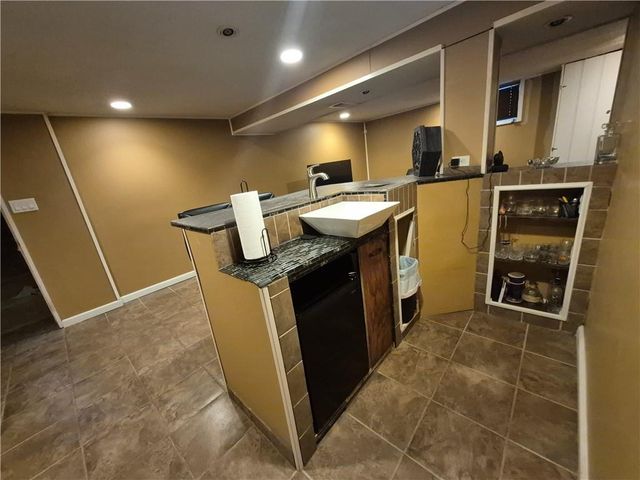 4318 N Lister Avenue, Kansas City, MO 64117