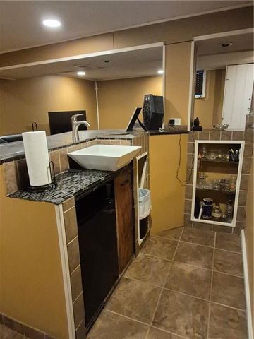 4318 N Lister Avenue, Kansas City, MO 64117