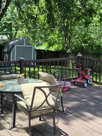 4318 N Lister Avenue, Kansas City, MO 64117