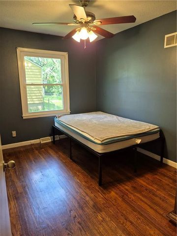 4318 N Lister Avenue, Kansas City, MO 64117