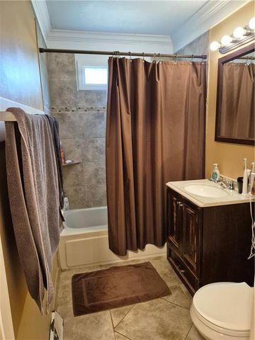 4318 N Lister Avenue, Kansas City, MO 64117