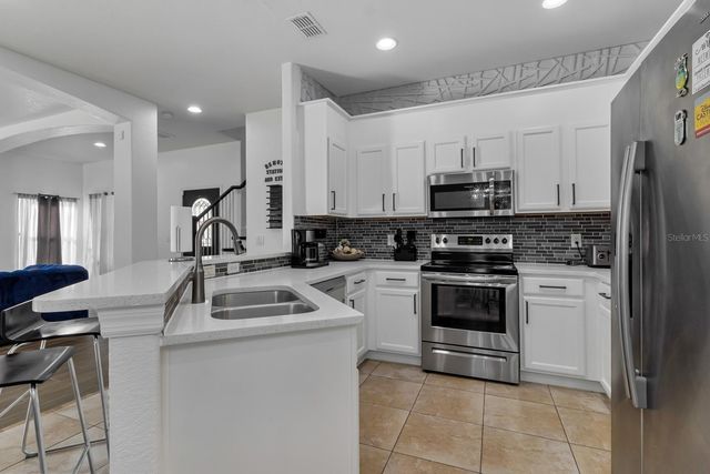 16748 LAZY BREEZE LOOP, Clermont, FL 34714