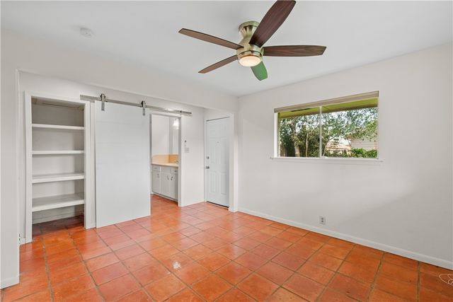 150 Santa Barbara St, Corpus Christi, TX 78411