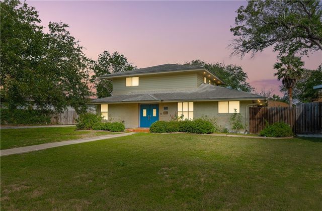 150 Santa Barbara St, Corpus Christi, TX 78411