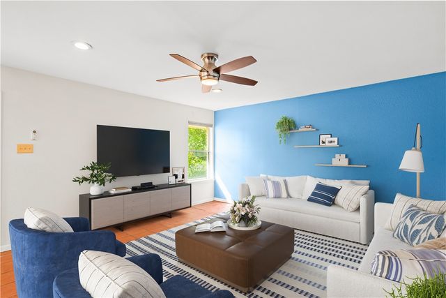 150 Santa Barbara St, Corpus Christi, TX 78411