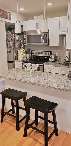 563 Washington St 35, Brookline, MA 02446