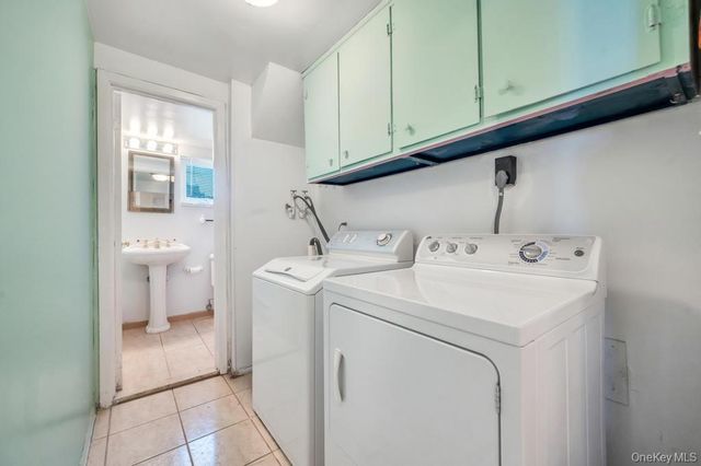 1827 Roberta Lane, Merrick, NY 11566