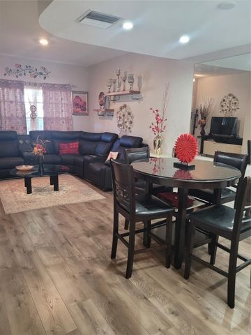 8121 San Carlos Circle 8121, Tamarac, FL 33321