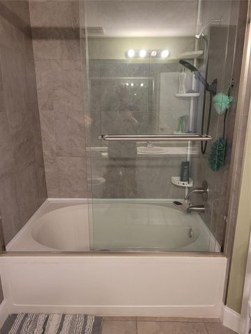 8121 San Carlos Circle 8121, Tamarac, FL 33321