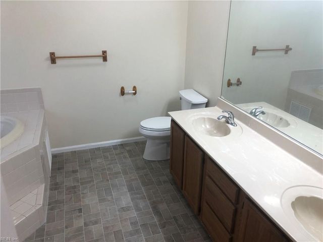 2416 Creekmore CT, Virginia Beach, VA 23464