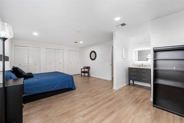 8127 SW 12TH PLACE, Gainesville, FL 32607