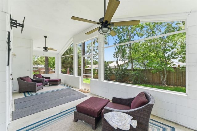 8127 SW 12TH PLACE, Gainesville, FL 32607