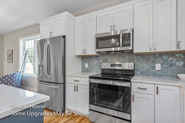 54 The Cliffs at Evergreen Drive, Auburn, NH 03032