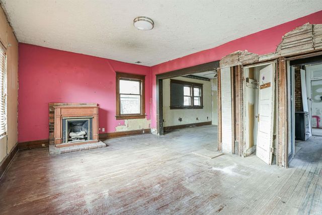 131 E Branning Avenue, Fort Wayne, IN 46806