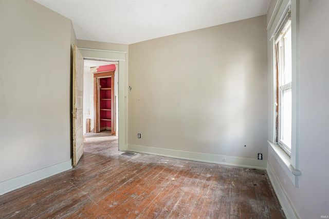 131 E Branning Avenue, Fort Wayne, IN 46806