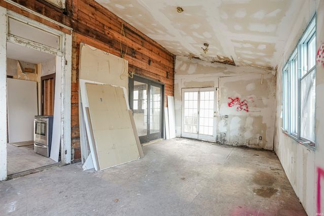 131 E Branning Avenue, Fort Wayne, IN 46806