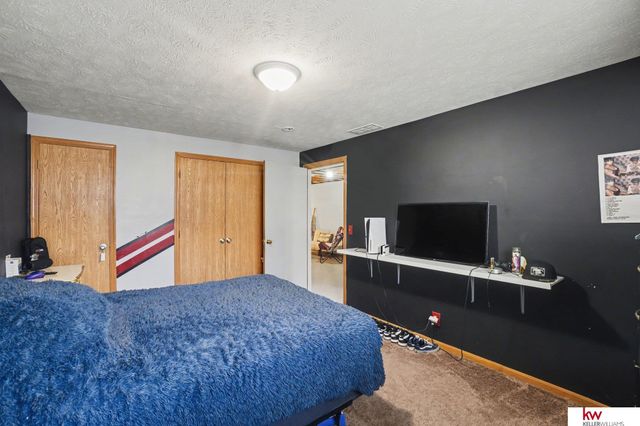 950 E 16 Street, Fremont, NE 68025