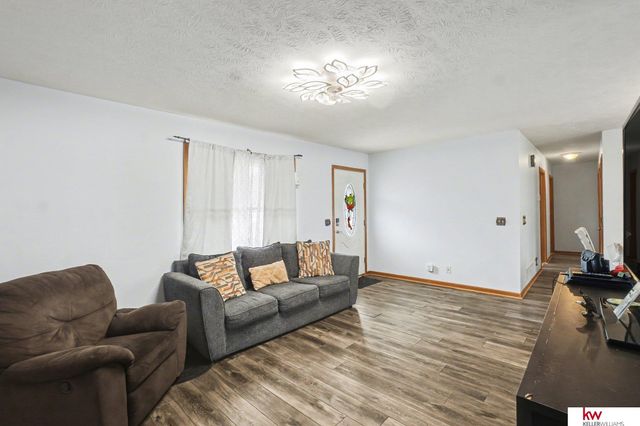 950 E 16 Street, Fremont, NE 68025