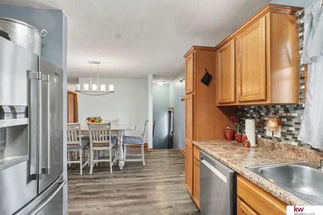 950 E 16 Street, Fremont, NE 68025