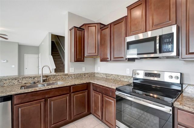 2227 GOLDEN FALCON DRIVE, Ruskin, FL 33570