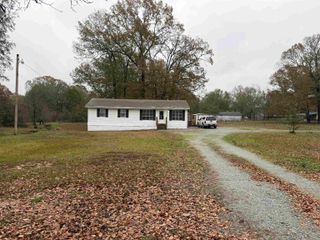 7205 Oxford Drive, Pine Bluff, AR 71602