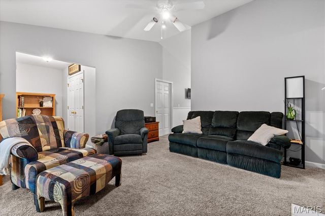 1053 Wrigley Circle, Warrenton, MO 63383