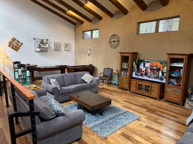 10 Woodland Drive, Angel Fire, NM 87710