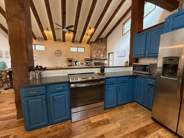 10 Woodland Drive, Angel Fire, NM 87710