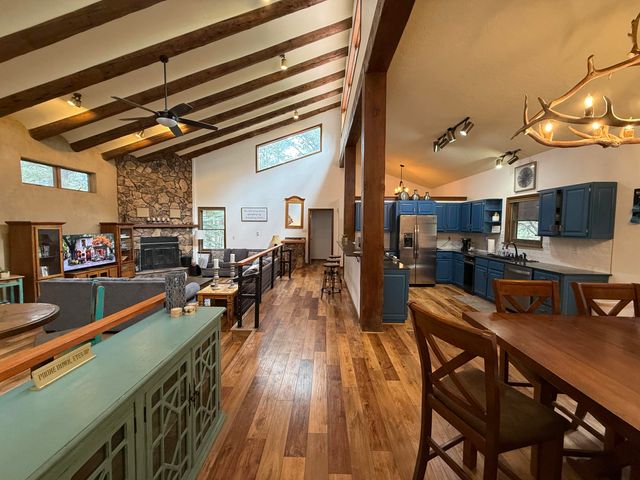 10 Woodland Drive, Angel Fire, NM 87710