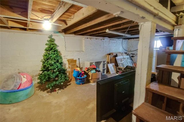 3308 Fernwood Avenue, Alton, IL 62002