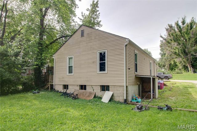 3308 Fernwood Avenue, Alton, IL 62002