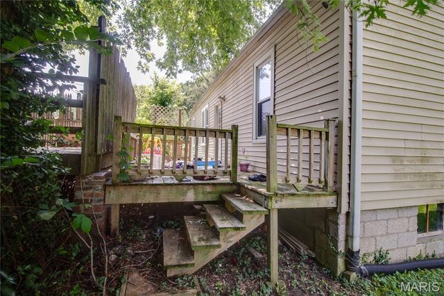 3308 Fernwood Avenue, Alton, IL 62002