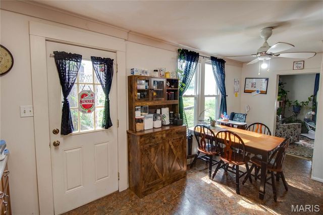 3308 Fernwood Avenue, Alton, IL 62002