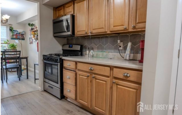 200 Sierra Court B, Middlesex, NJ 07095