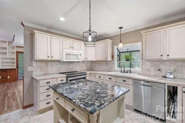 4013 Carlton Drive 1, Claremont, NC 28610