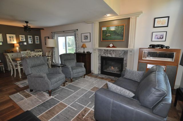 8846 92nd Street S, Cottage Grove, MN 55016