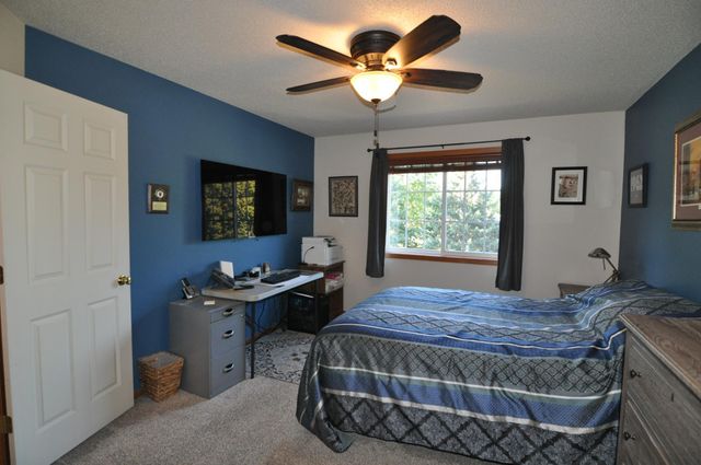 8846 92nd Street S, Cottage Grove, MN 55016