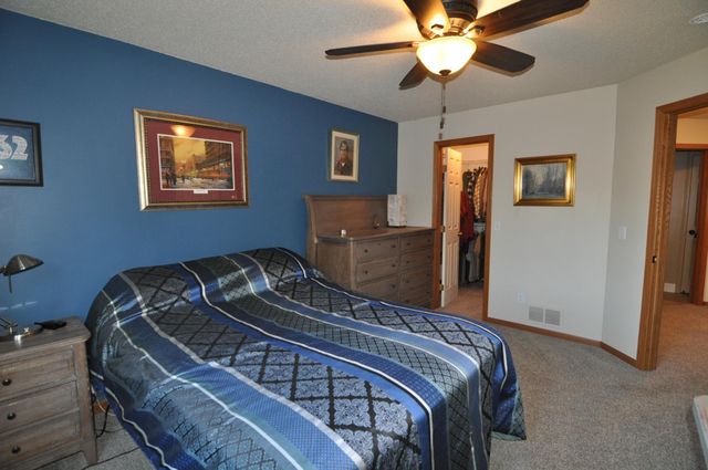 8846 92nd Street S, Cottage Grove, MN 55016