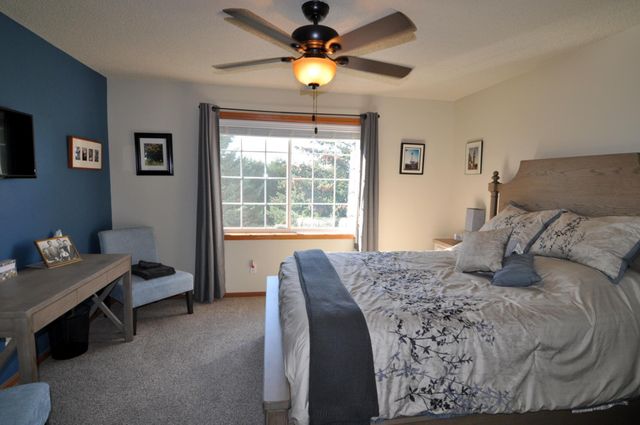 8846 92nd Street S, Cottage Grove, MN 55016